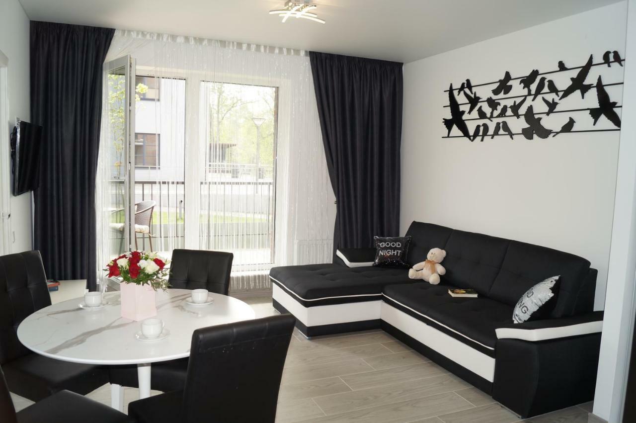 Apartamentai Vyta Plius Klaipėda Exteriör bild